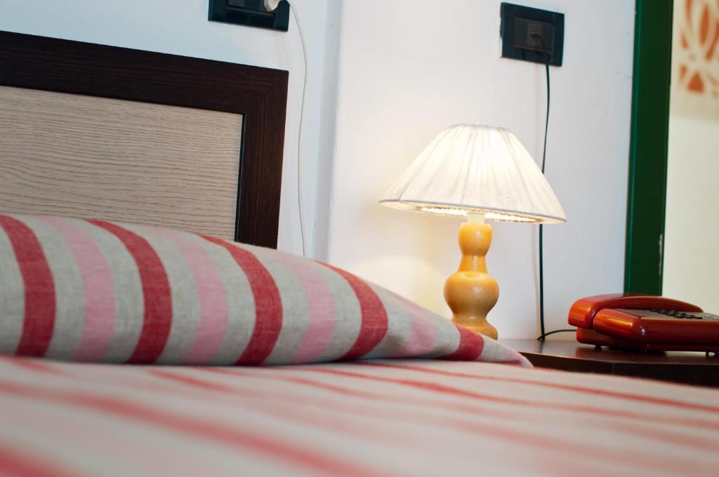 Hotel Milan Rosolina Mare Zimmer foto